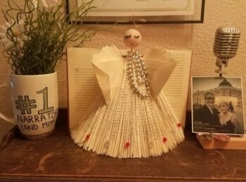 Ann Richardson Award Winning Audiobook Narrator The Angel in the Book